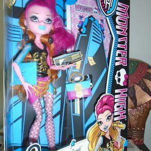 MATTEL, MONSTER HIGH, SCARE MESTER, GIGI GRANT, DOLL, BRAND NEW!!!